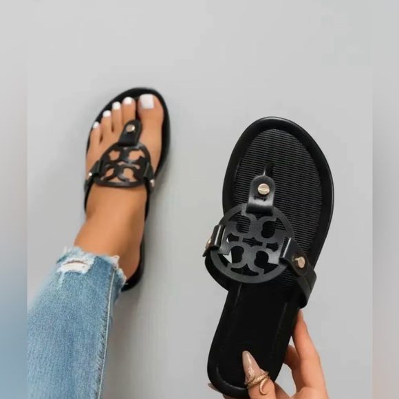 Shoes - Black Women's Fashion Sandals size 40 9/9.5